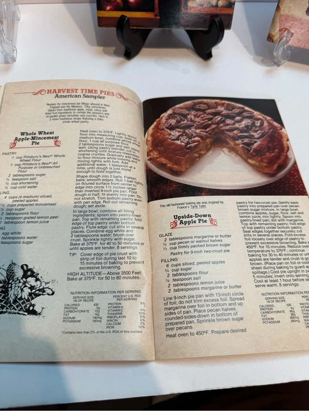 Set of 5 Vintage Pillsbury Cook Books - 1980's